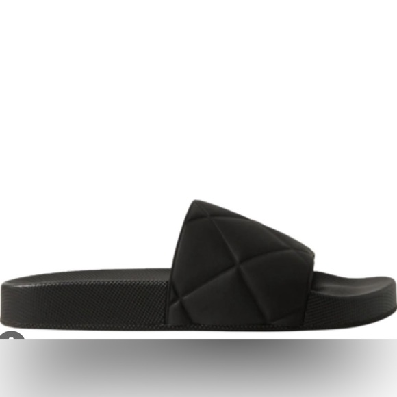 Bottega Veneta black embossed slides - Picture 3 of 3